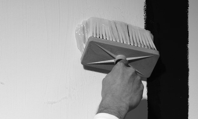 aplicação cola papel de parede