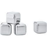 Lounge ice cubes